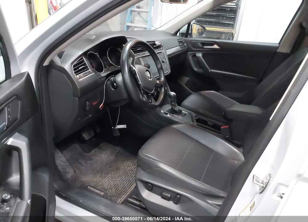 2018 VOLKSWAGEN TIGUAN 2.0T SE/2.0T SEL VIN: 3VV3B7AX8JM078649