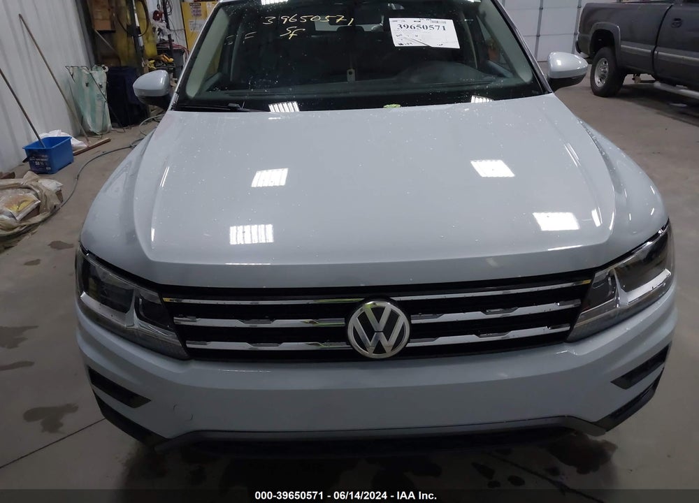 2018 VOLKSWAGEN TIGUAN 2.0T SE/2.0T SEL VIN: 3VV3B7AX8JM078649
