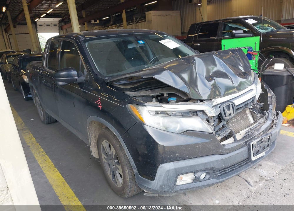 2017 HONDA RIDGELINE RTL-T VIN: 5FPYK2F62HB006696