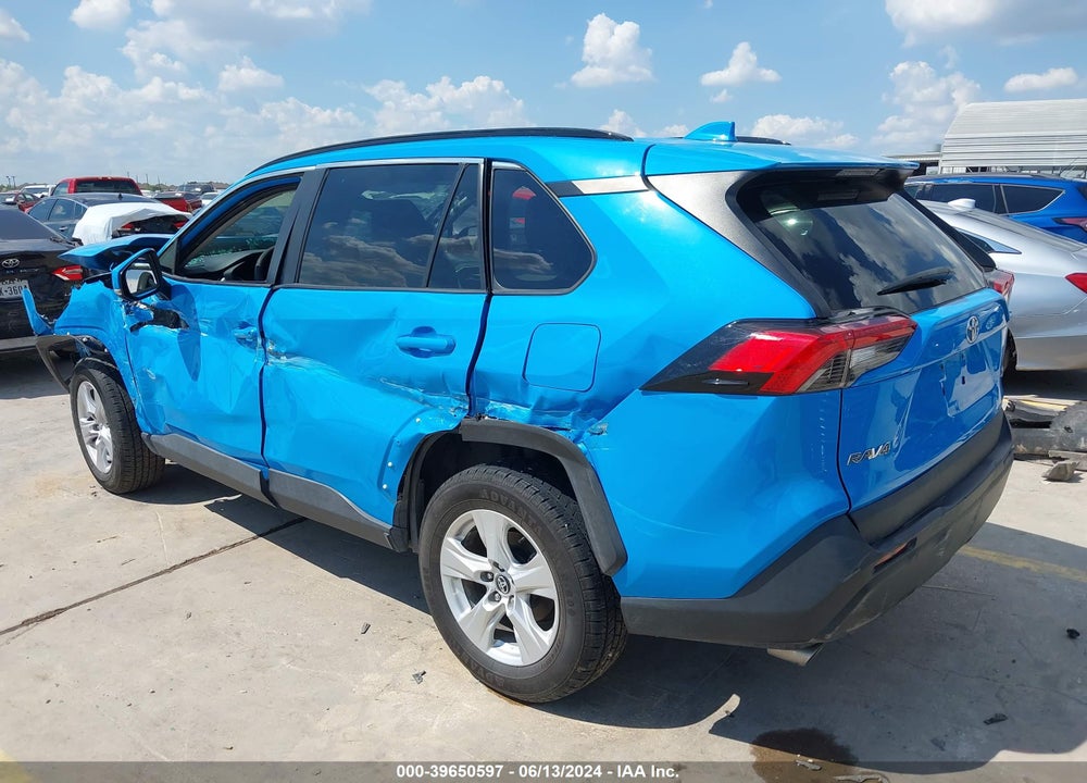2021 TOYOTA RAV4 XLE/XLE PREMIUM VIN: 2T3W1RFV1MC086064