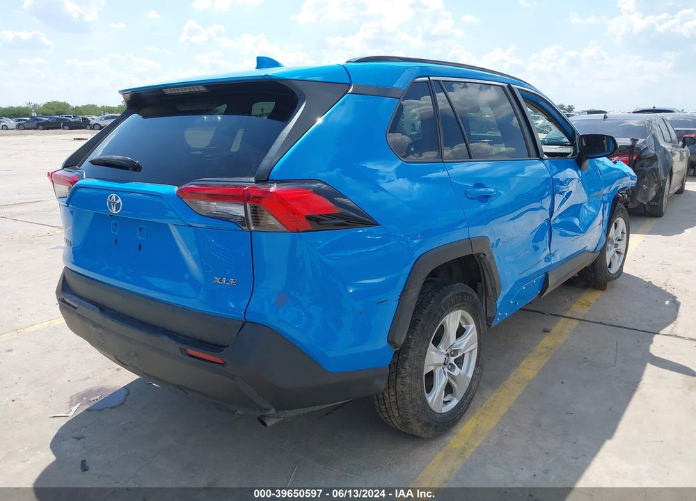 2021 TOYOTA RAV4 XLE/XLE PREMIUM VIN: 2T3W1RFV1MC086064