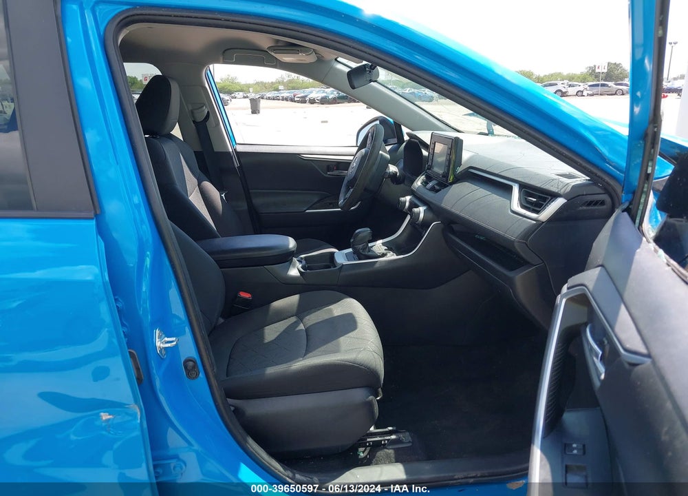 2021 TOYOTA RAV4 XLE/XLE PREMIUM VIN: 2T3W1RFV1MC086064