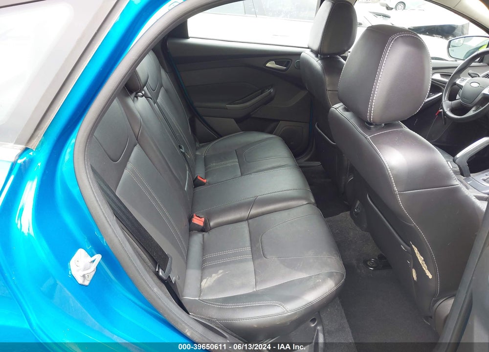 2014 FORD FOCUS TITANIUM VIN: 1FADP3N21EL143401
