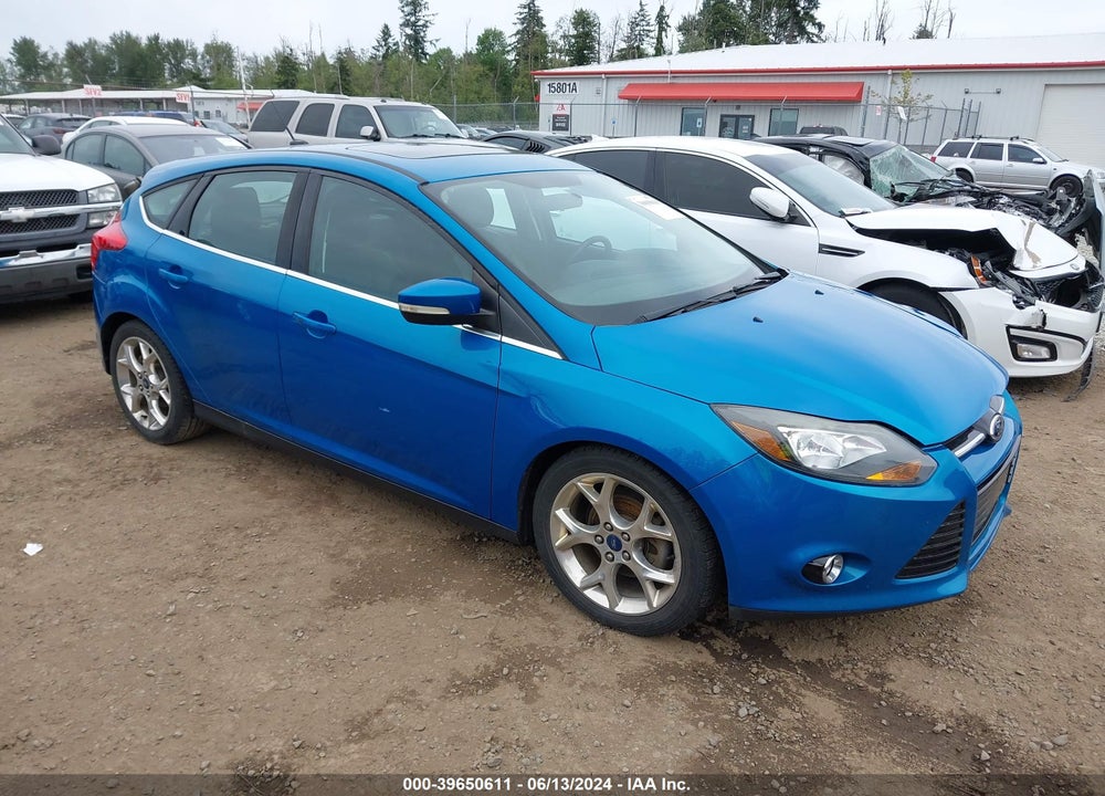 2014 FORD FOCUS TITANIUM VIN: 1FADP3N21EL143401