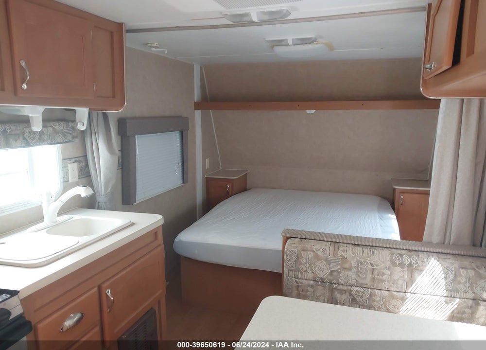 2006 GULFSTREAM AMERI-LITE TRAVEL TRAILER VIN: 1NL1GTJ2761076118