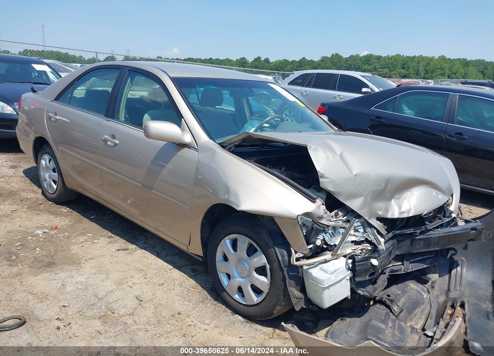 2004 TOYOTA CAMRY LE VIN: 4T1BE32K94U792881