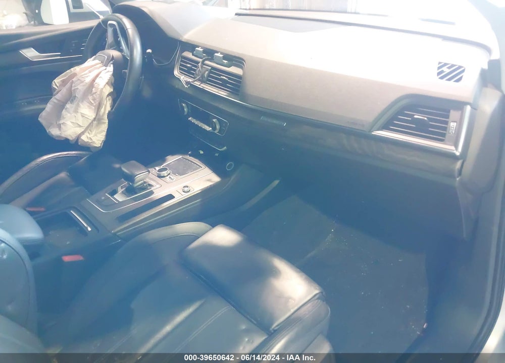 2018 AUDI Q5 VIN: WA1CNAFY8J2017579