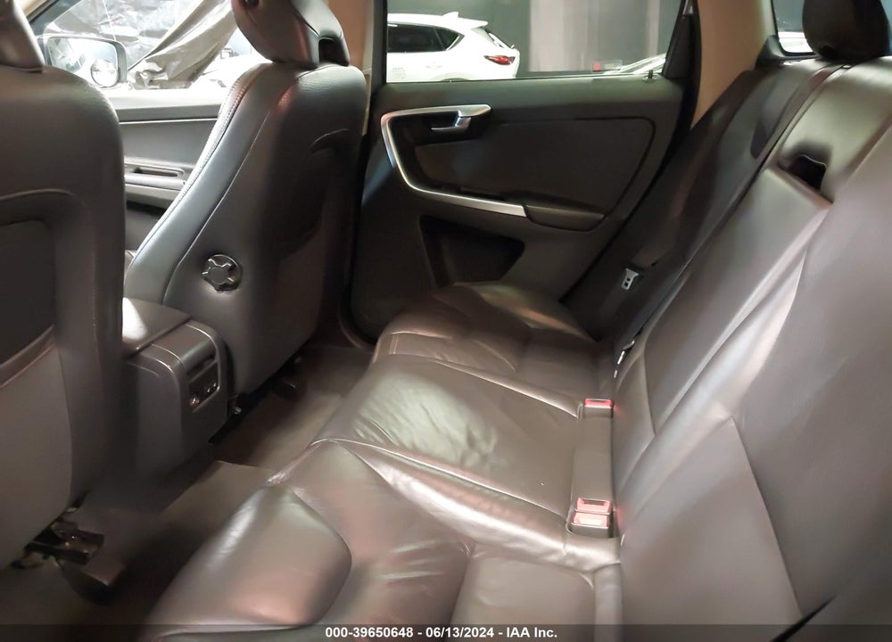 2010 VOLVO XC60 T6/T6 R-DESIGN VIN: YV4992DZ4A2081010