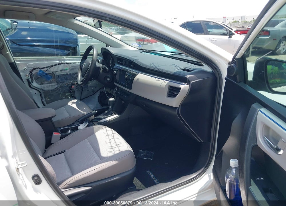 2015 TOYOTA COROLLA LE VIN: 5YFBURHE8FP226089