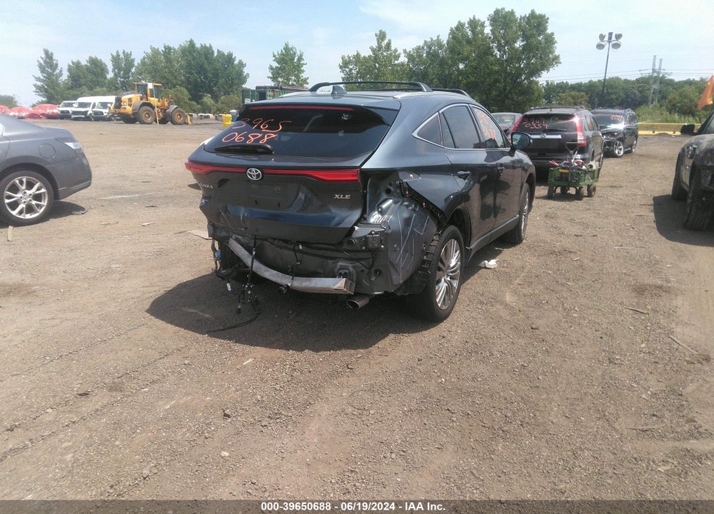 2023 TOYOTA VENZA XLE VIN: JTEAAAAH2PJ129255