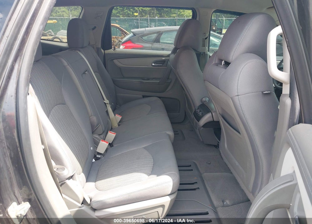2015 CHEVROLET TRAVERSE LS VIN: 1GNKVFEDXFJ377289