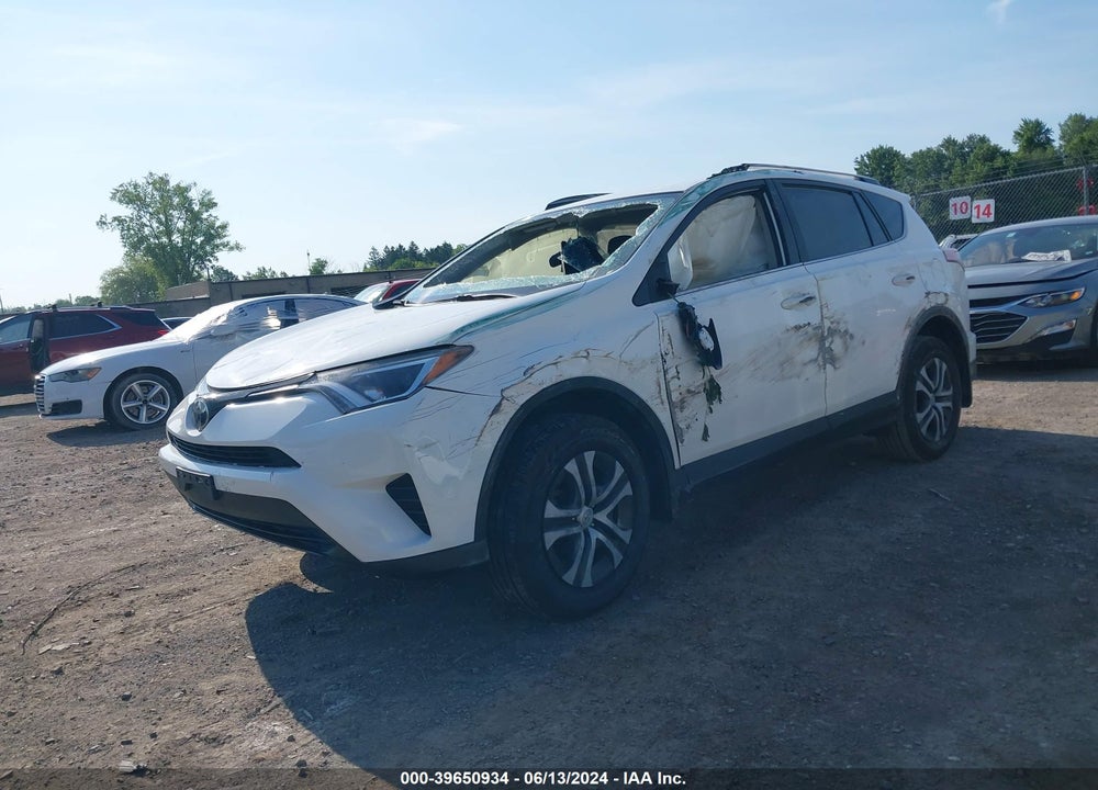 2018 TOYOTA RAV4 LE VIN: JTMBFREVXJJ746662