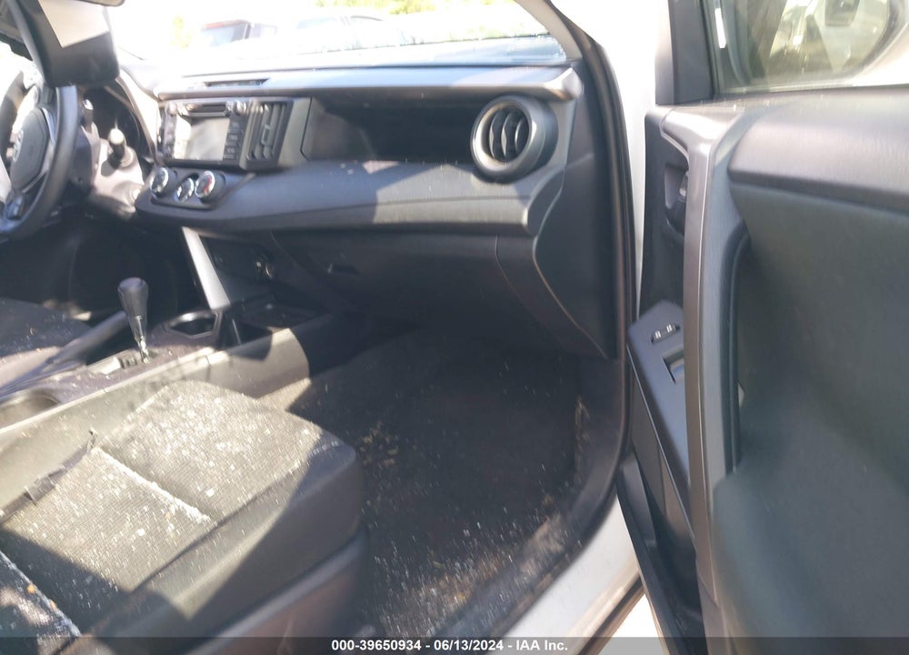 2018 TOYOTA RAV4 LE VIN: JTMBFREVXJJ746662