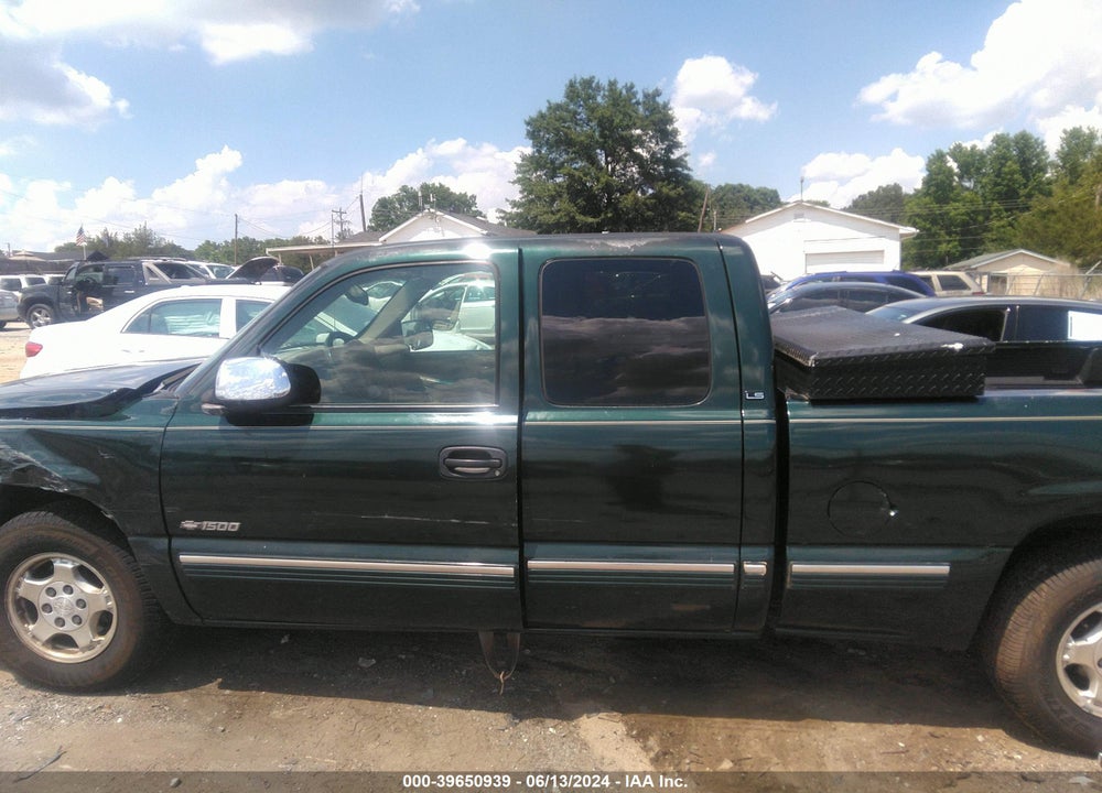 2001 CHEVROLET SILVERADO 1500 LS VIN: 1GCEC19T31Z172777
