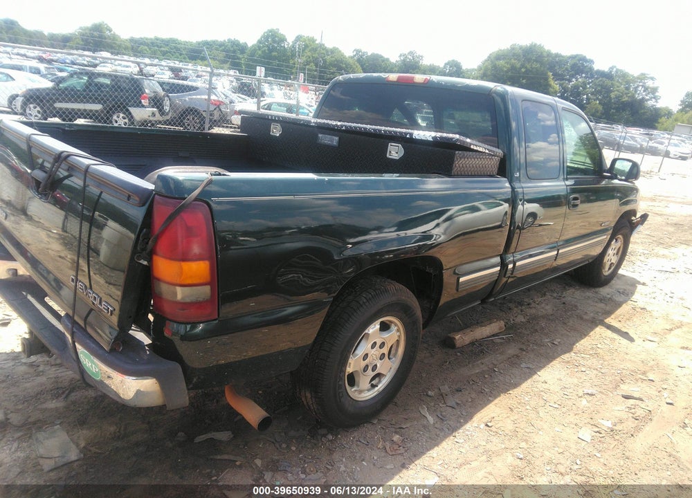 2001 CHEVROLET SILVERADO 1500 LS VIN: 1GCEC19T31Z172777