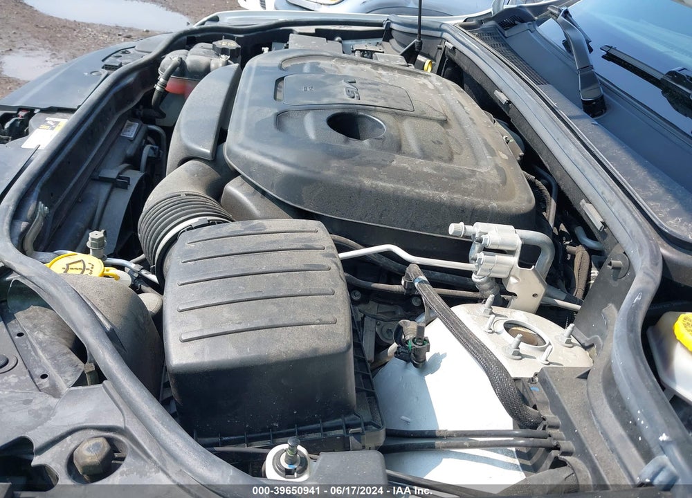 2019 JEEP GRAND CHEROKEE LAREDO E 4X4 VIN: 1C4RJFAG0KC810376