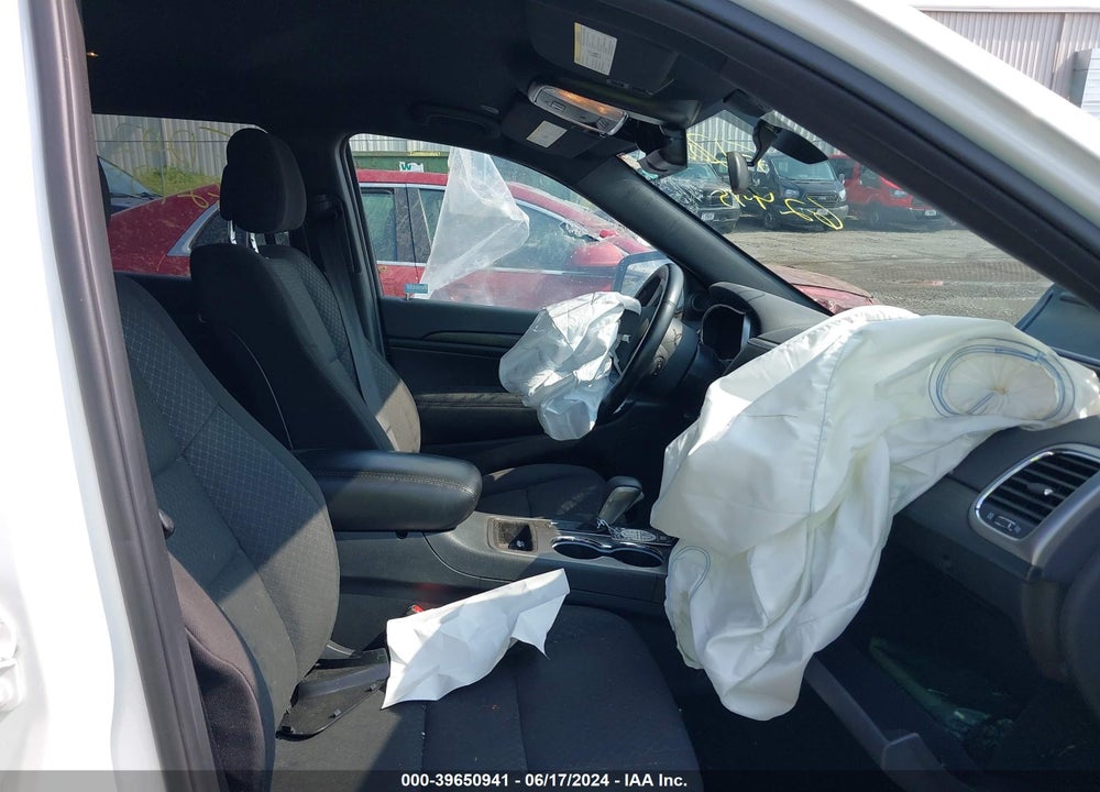 2019 JEEP GRAND CHEROKEE LAREDO E 4X4 VIN: 1C4RJFAG0KC810376