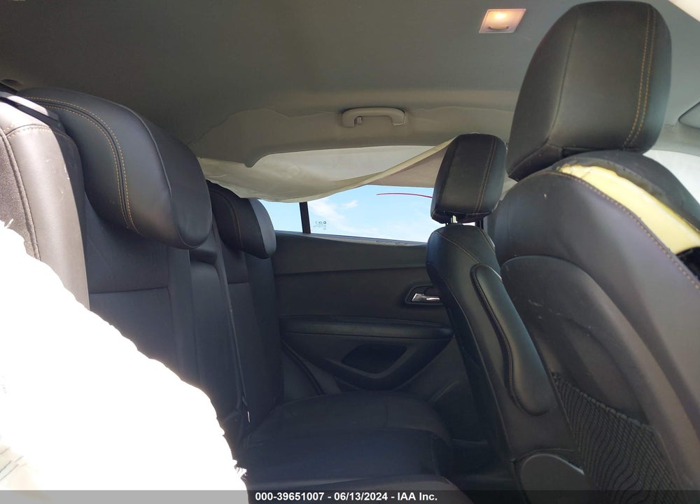 2021 CHEVROLET TRAX AWD LT VIN: KL7CJPSBXMB351538