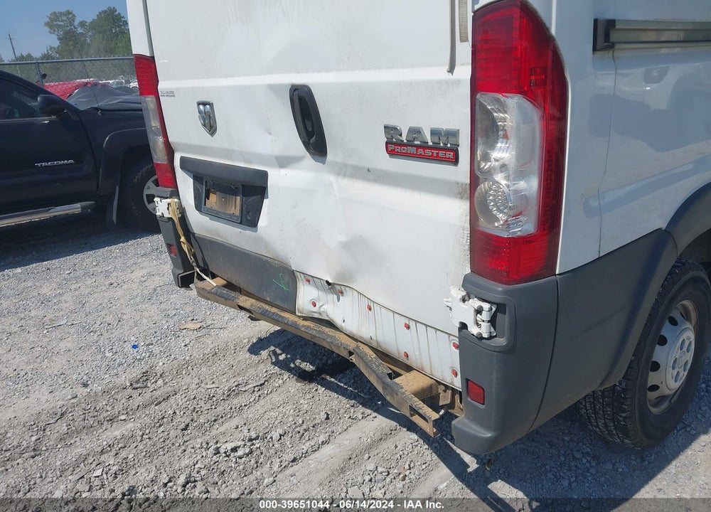 2018 RAM PROMASTER 1500 LOW ROOF 136 WB VIN: 3C6TRVAG3JE155685