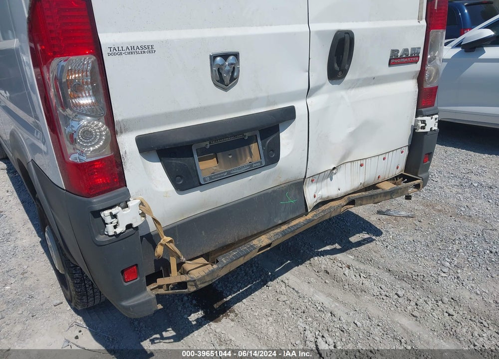 2018 RAM PROMASTER 1500 LOW ROOF 136 WB VIN: 3C6TRVAG3JE155685
