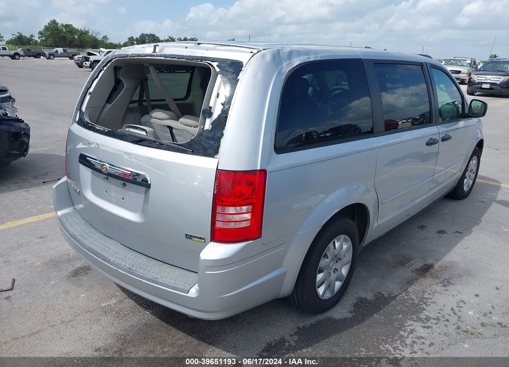 2008 CHRYSLER TOWN & COUNTRY LX VIN: 2A8HR44H38R658874