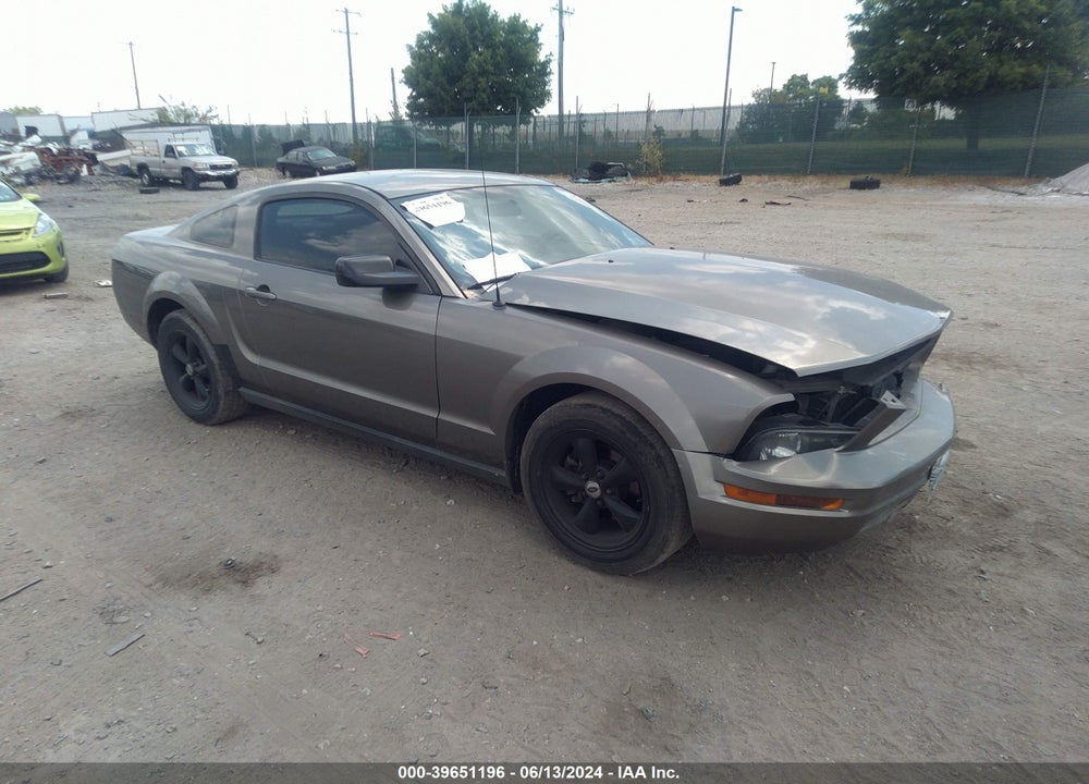 2005 FORD MUSTANG V6 DELUXE/V6 PREMIUM VIN: 1ZVFT80N355116487