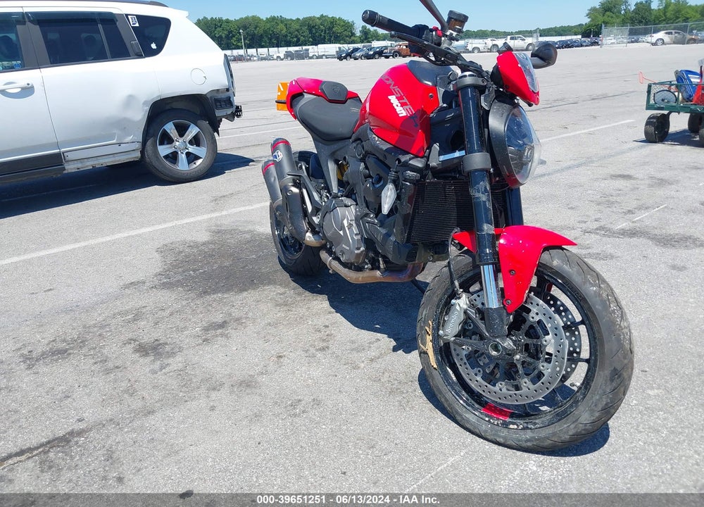 2024 DUCATI MONSTER VIN: ZDMMAMDT9RB008386