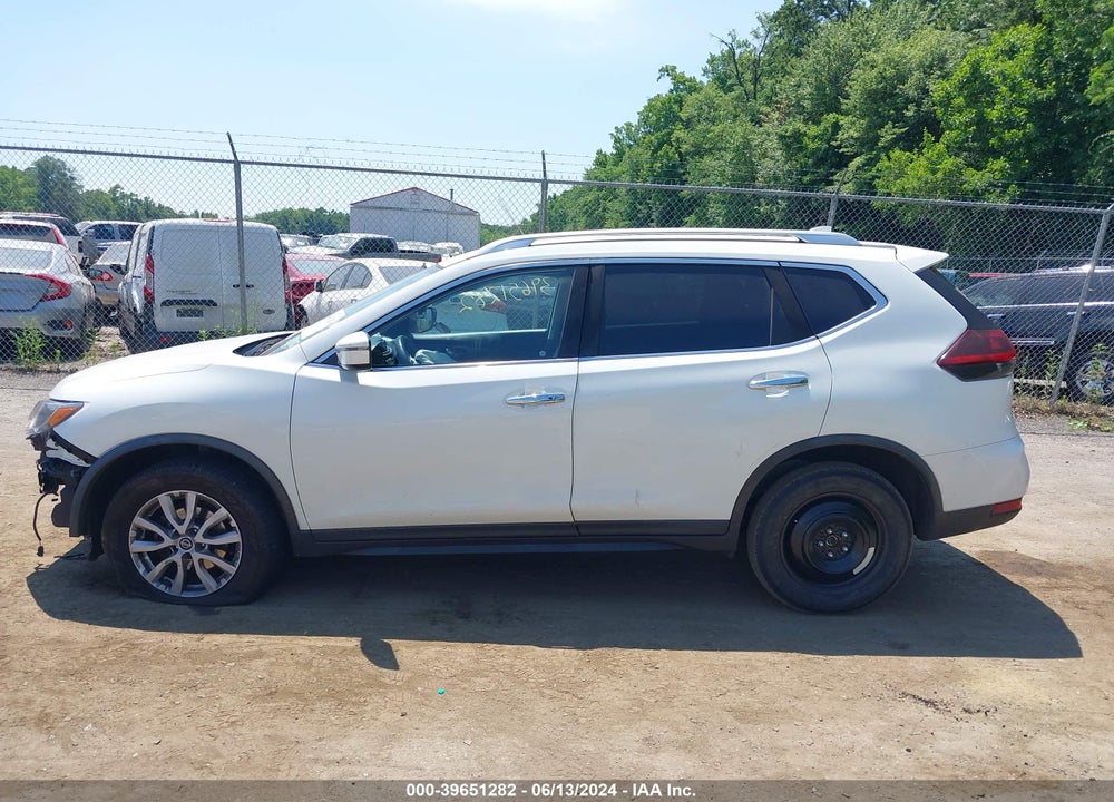 2018 NISSAN ROGUE SV VIN: KNMAT2MV8JP530545
