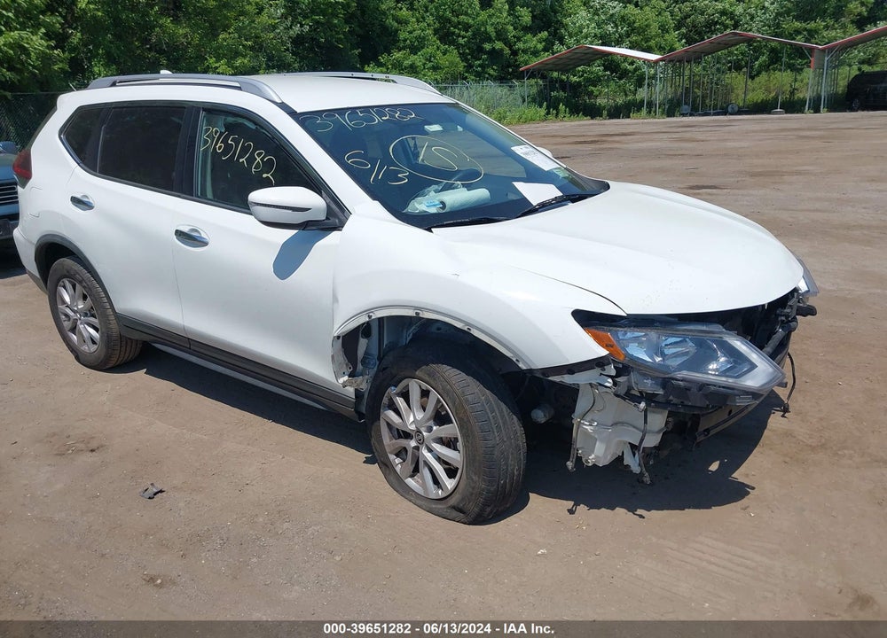 2018 NISSAN ROGUE SV VIN: KNMAT2MV8JP530545