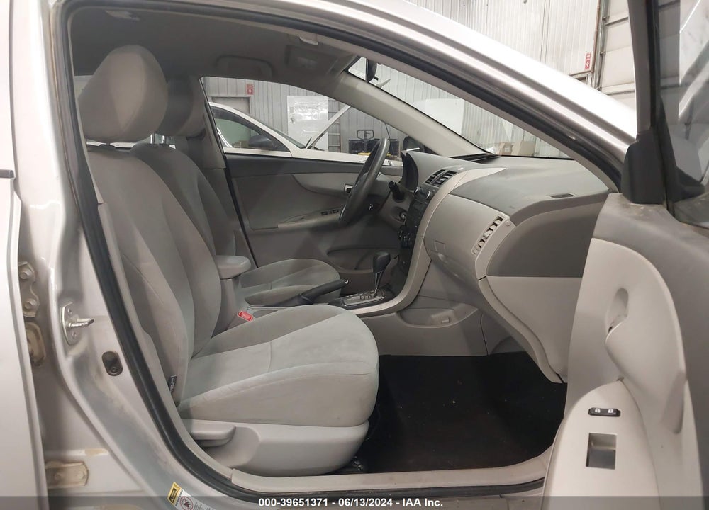 2010 TOYOTA COROLLA LE VIN: 1NXBU4EE2AZ311590