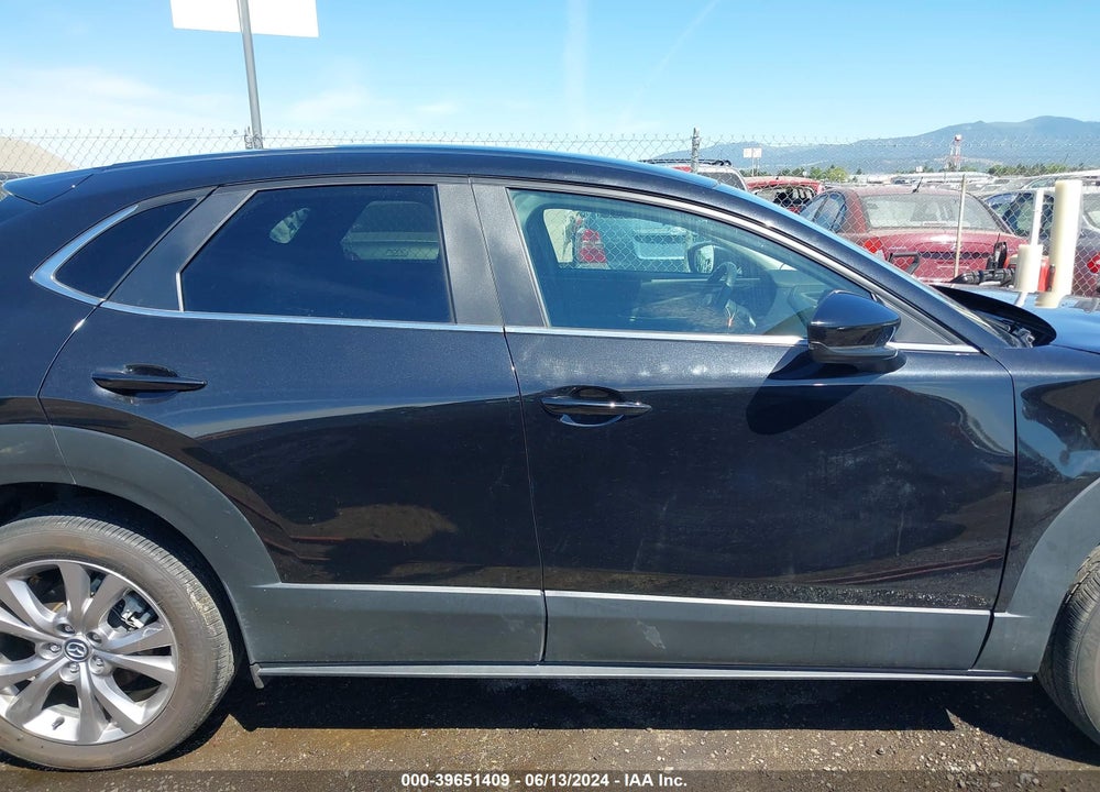 2022 MAZDA CX-30 SELECT VIN: 3MVDMBBL3NM452102
