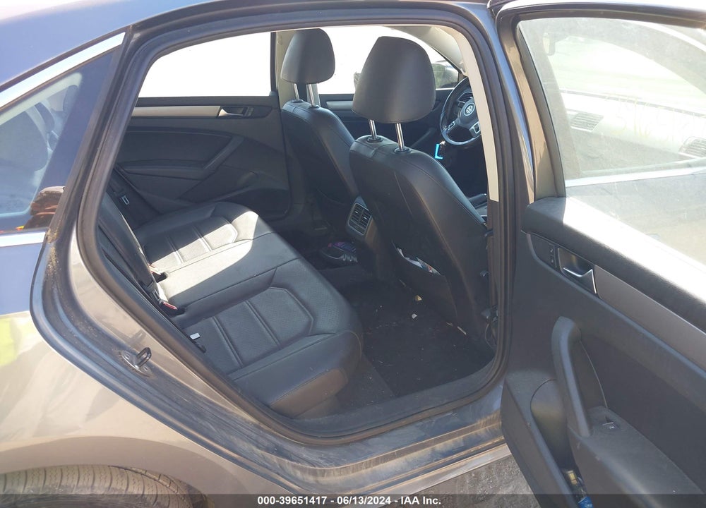 2014 VOLKSWAGEN PASSAT 2.0L TDI SE VIN: 1VWBN7A32EC066841