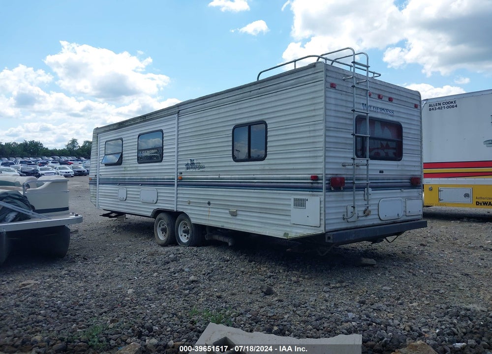 1998 FLEETWOOD WILDERNESS VIN: 1ED1J2929W4268716