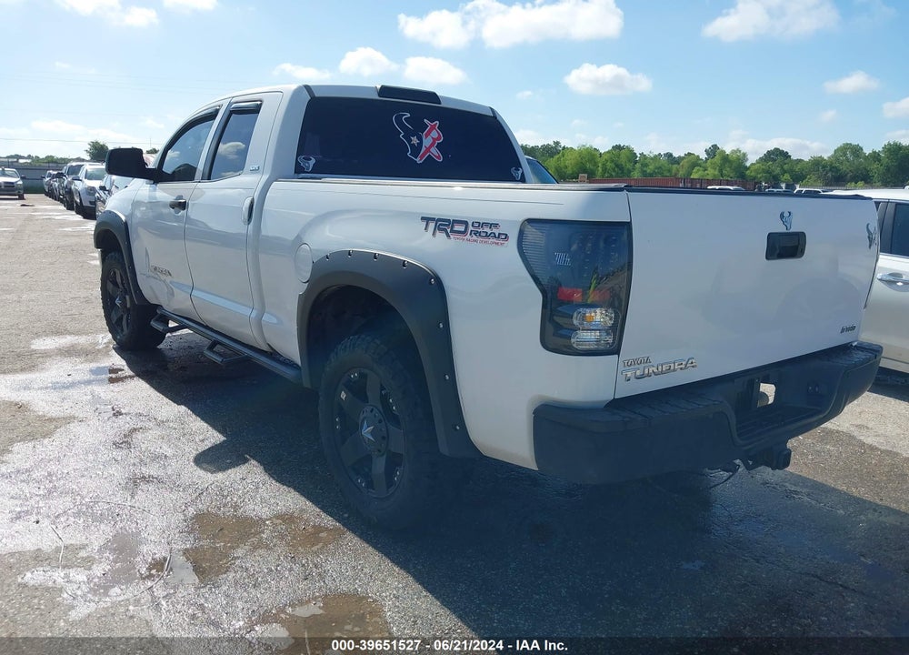 2011 TOYOTA TUNDRA GRADE 4.6L V8 VIN: 5TFRM5F17BX029708