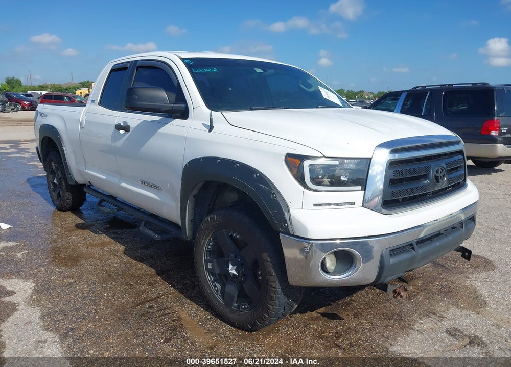2011 TOYOTA TUNDRA GRADE 4.6L V8 VIN: 5TFRM5F17BX029708
