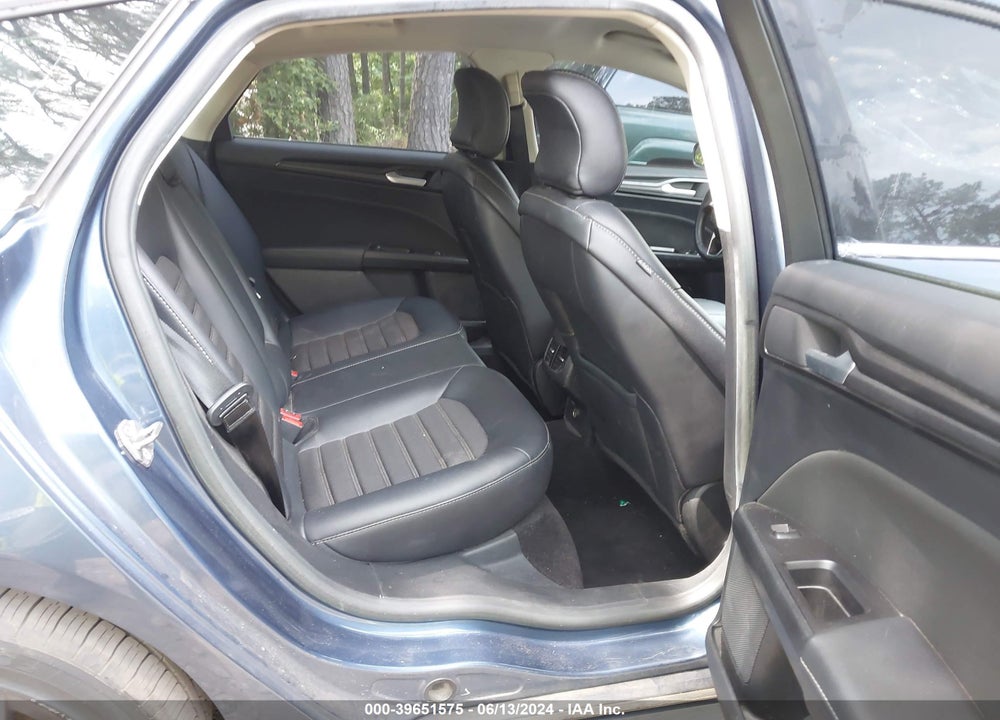 2018 FORD FUSION SE VIN: 3FA6P0HD8JR179411
