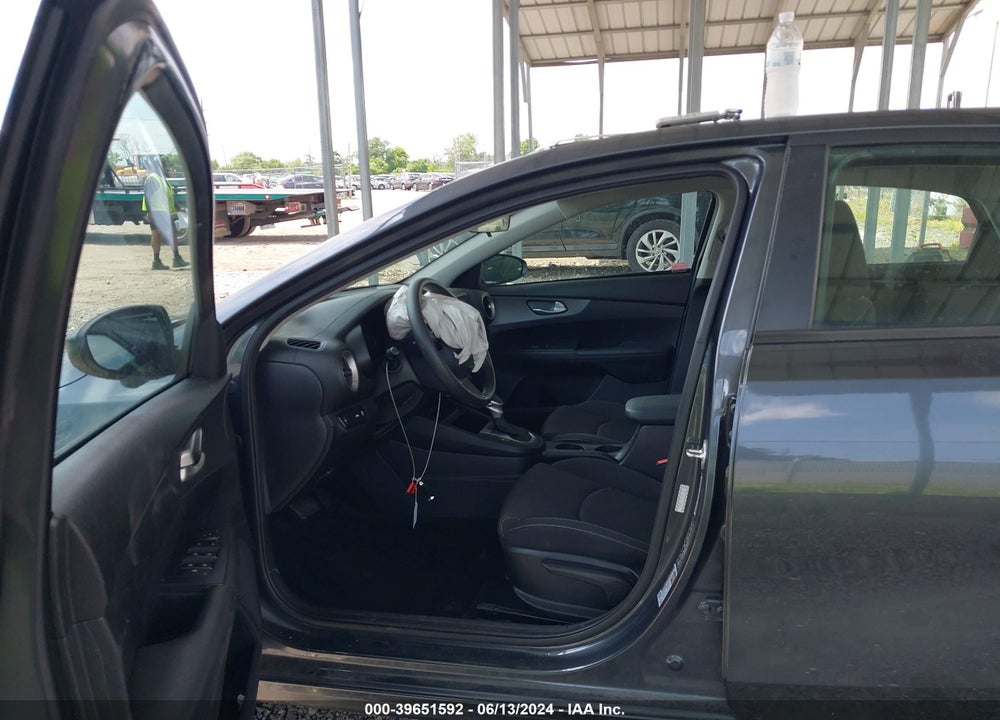 2020 KIA FORTE LXS VIN: 3KPF24AD6LE195322