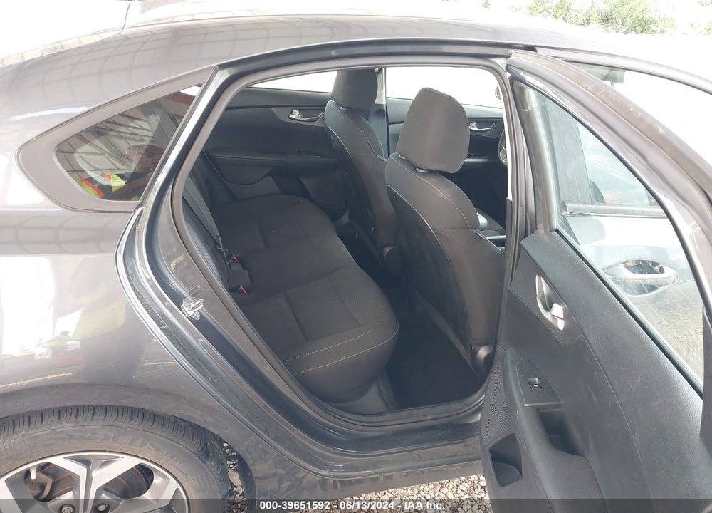 2020 KIA FORTE LXS VIN: 3KPF24AD6LE195322