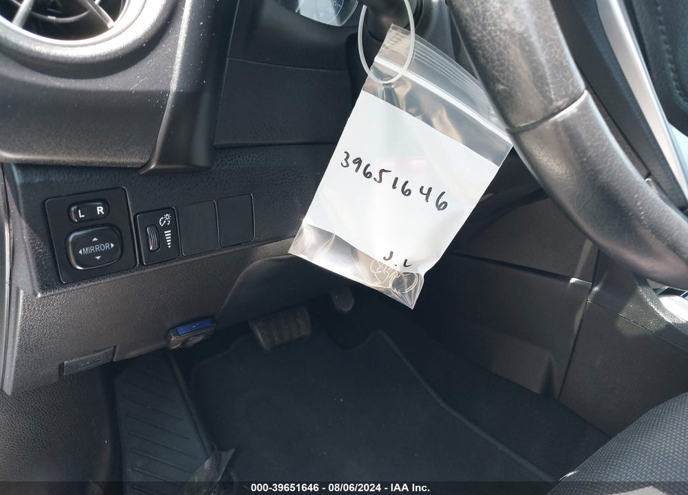 2019 TOYOTA COROLLA SE VIN: 5YFBURHE6KP878588