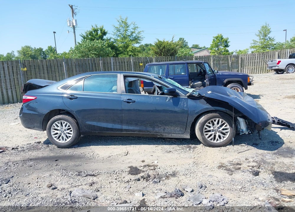 2017 TOYOTA CAMRY LE VIN: 4T1BF1FKXHU345624
