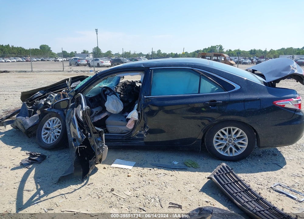 2017 TOYOTA CAMRY LE VIN: 4T1BF1FKXHU345624