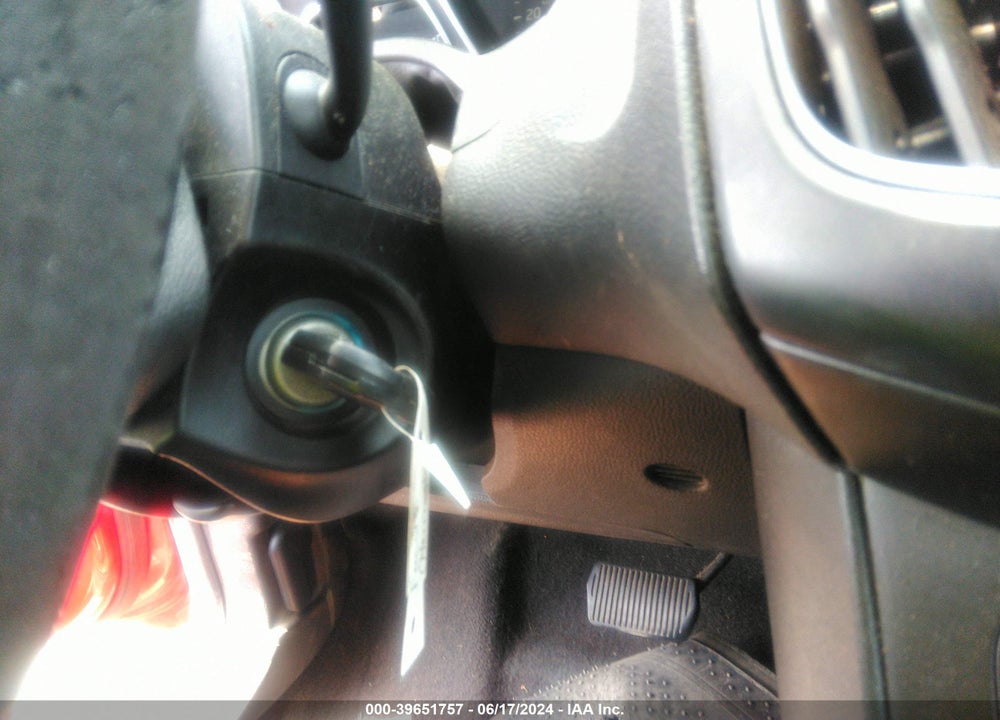 2016 FORD FOCUS SE VIN: 1FADP3K2XGL283745