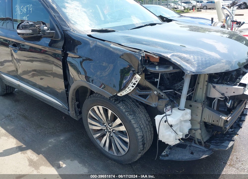 2020 MITSUBISHI OUTLANDER SE 2.4 S-AWC VIN: JA4AZ3A34LZ010738
