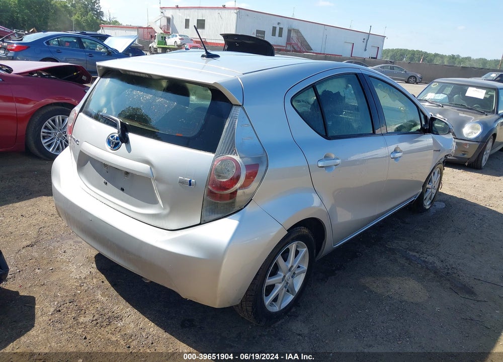 2014 TOYOTA PRIUS C THREE VIN: JTDKDTB30E1563752