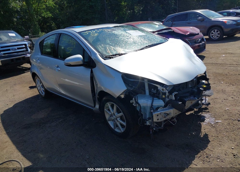2014 TOYOTA PRIUS C THREE VIN: JTDKDTB30E1563752