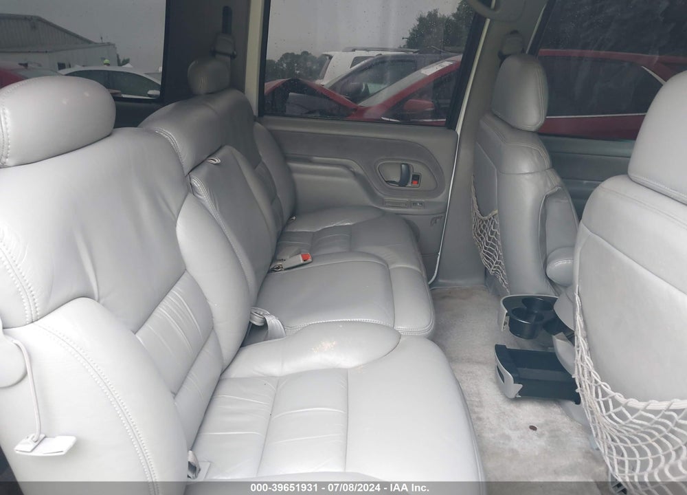 1999 GMC SUBURBAN 1500 SL VIN: 1GKFK16R0XJ745520