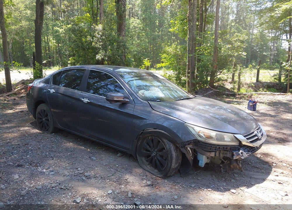 2013 HONDA ACCORD EX VIN: 1HGCR2F72DA048913
