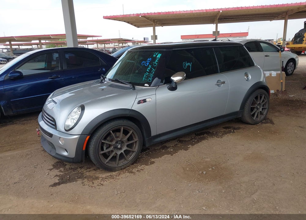 2006 MINI COOPER S VIN: WMWRE33536TL18894
