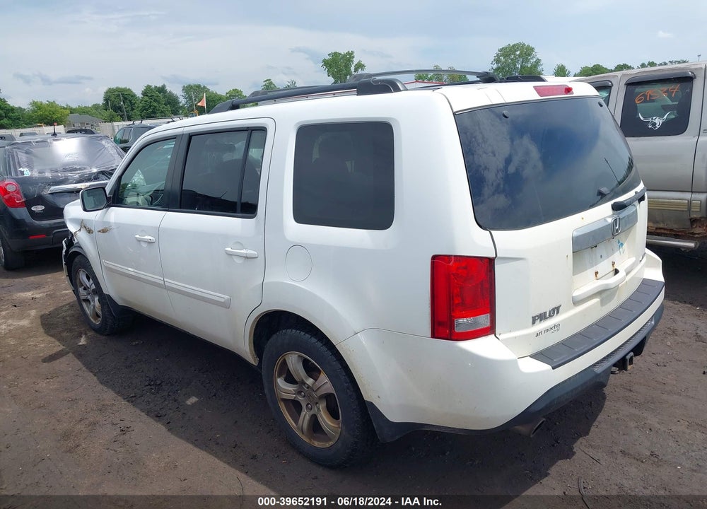 2013 HONDA PILOT EX VIN: 5FNYF4H48DB028264