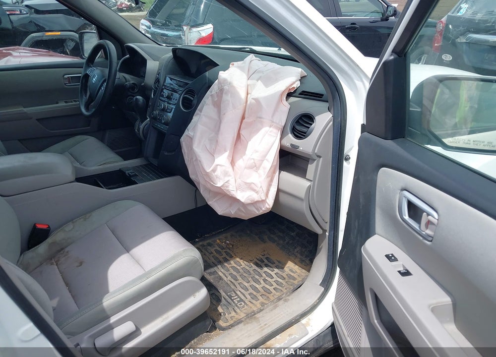 2013 HONDA PILOT EX VIN: 5FNYF4H48DB028264